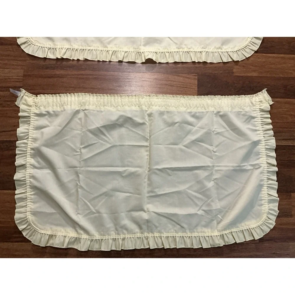 Pair Of SEARS Country Farmhouse Light Yellow Ruffled Cafe Curtain Panels 41 X 23